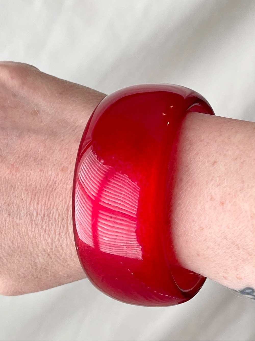Vintage Cherry Red Chunky Resin Bangle Bracelet